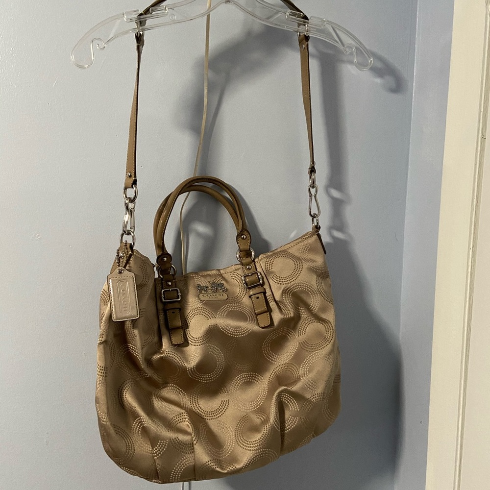 Pre Owned authentic Coach shoulder bag